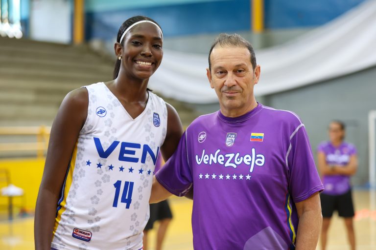 Chamas del futuro: 19 jugadoras participarán en módulo de trabajo U17 en Caracas